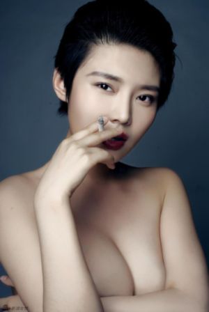 粉嫩粉嫩一区性色av片_720免费观看韩国
